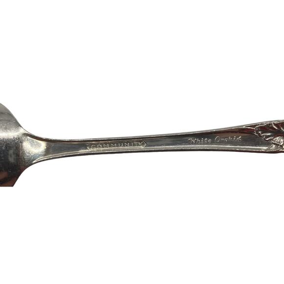 Lot of 4 Oneida community white Orchid oval silver plate teaspoons - Picture 5 of 5